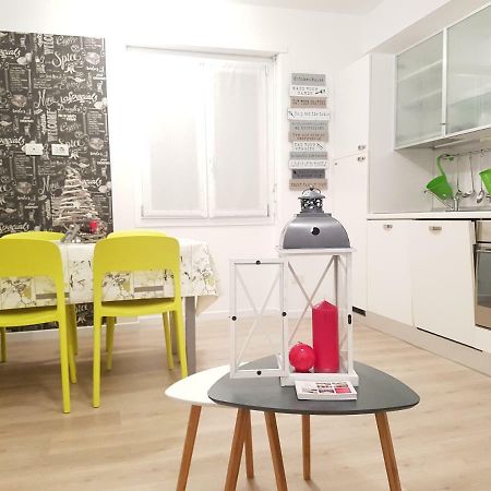 Le Stanze Del Trenino Rosso Apartamento Tirano Exterior foto